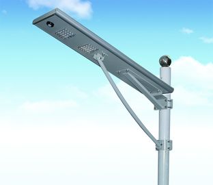 Cina Cerdas Semua Dalam Satu Lampu Jalan LED Surya / Lampu Jalan Lampu Taman 30 Watt Instalasi Mudah pabrik